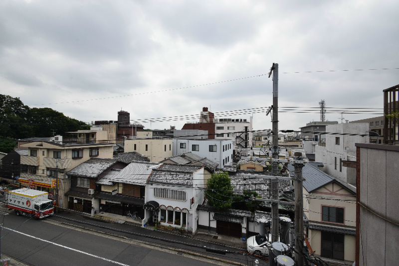 【京都市上京区東長者町のマンションの眺望】