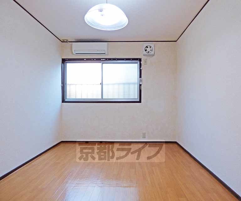 居室・リビング　広いお部屋です。