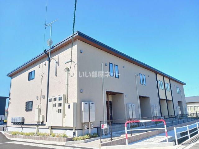 八代市上日置町のアパートの建物外観