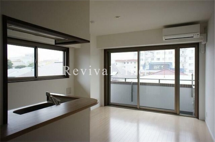 居室・リビング　明るいリビング空間（別部屋参考画像）