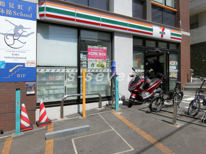 コンビニ　セブンイレブン市谷柳町店（コンビニ）まで378m
