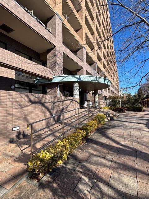 建物外観　エントランス部分(1)