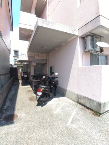 エントランス　2024年8月撮影