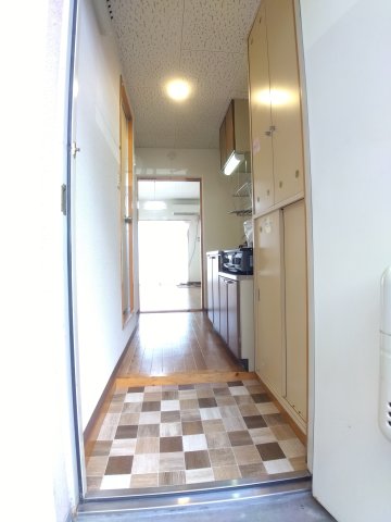 玄関　2024年8月撮影