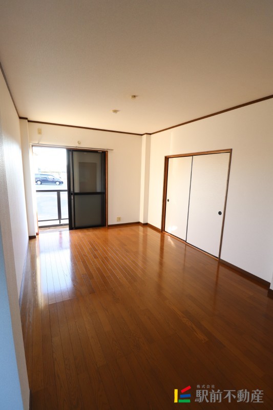 居室・リビング　広々リビングです♪