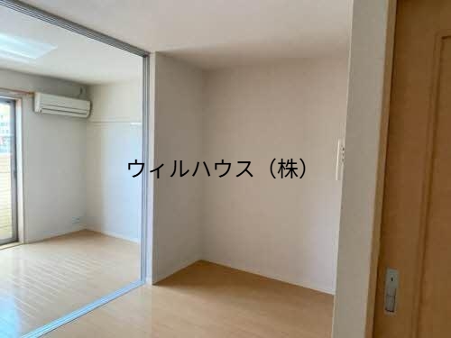 居室・リビング　フローリング！