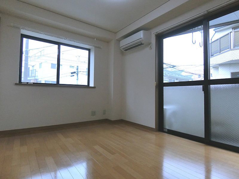 居室・リビング　※同間取り別部屋の参考写真です。