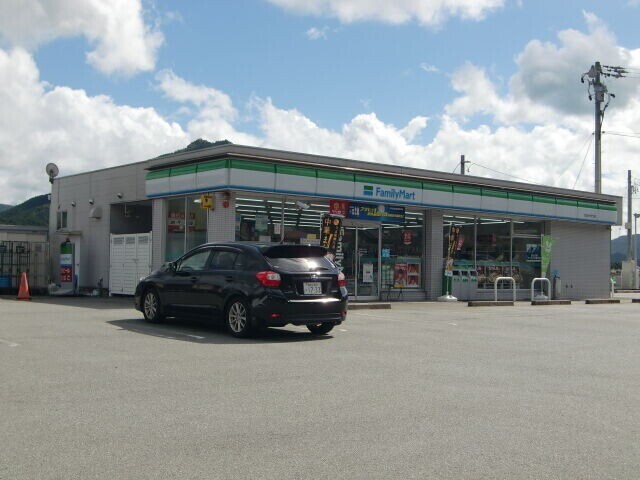 コンビニ　ファミリーマート大台かわぞえ店（コンビニ）まで1775m