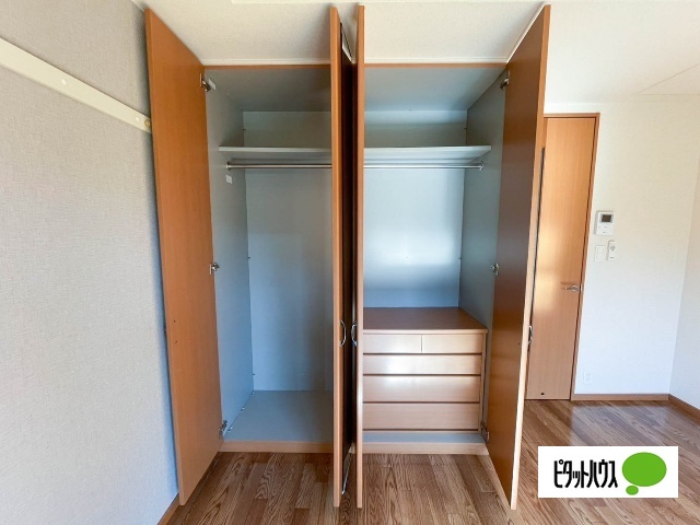 収納　クローゼット