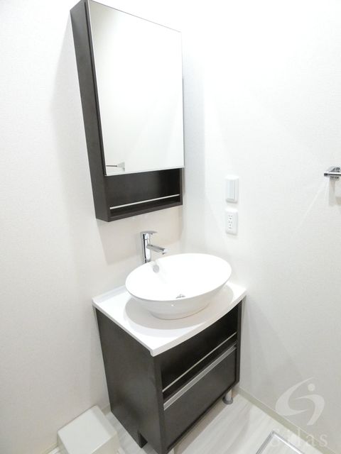 洗面設備　同仕様