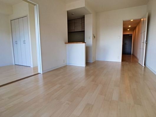 玄関　※別室参考画像