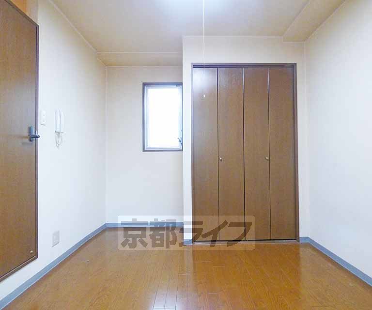 居室・リビング　広々としたお部屋です。