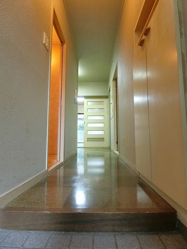 玄関　※過去募集時参考写真です