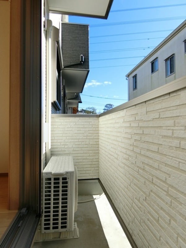 バルコニー　図面と現状に相違がある場合には現状を優先