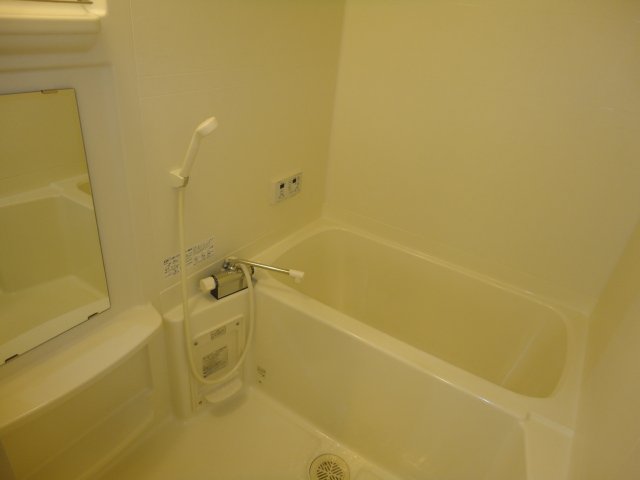 バス・シャワールーム　バス（サーモ水栓付）