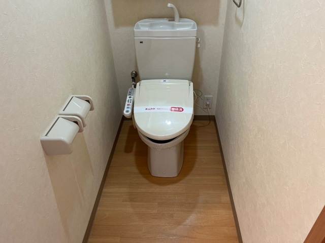 トイレ　シャワー付トイレ