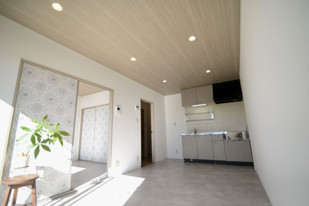 キッチン　エントランス