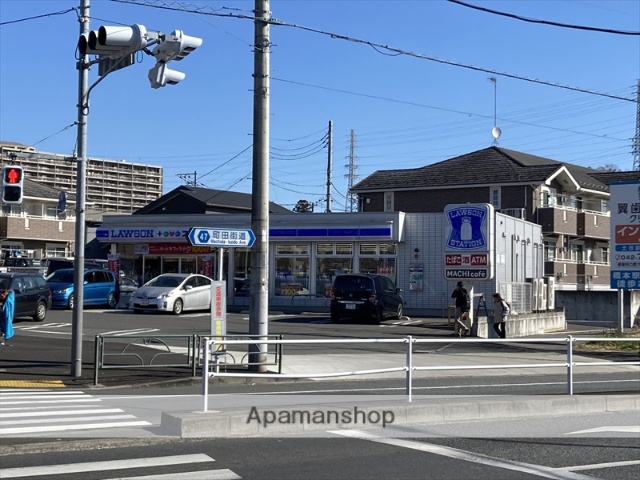 コンビニ　ローソン×スリーエフ（コンビニ）まで324m
