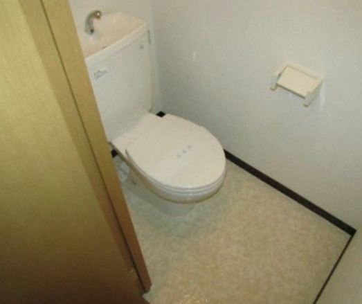 トイレ　清潔感のあるトイレです