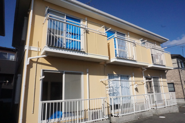 建物外観　【バルコニー側からみた外観】