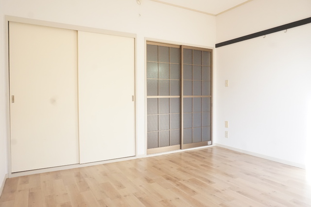 居室・リビング　お部屋の広さは７帖です★