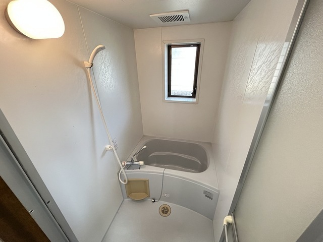 バス・シャワールーム　※別号室のお写真です