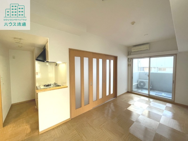 居室・リビング　※同間取り別号室の写真