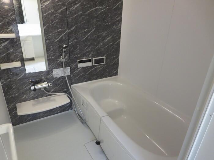 バス・シャワールーム　一坪風呂