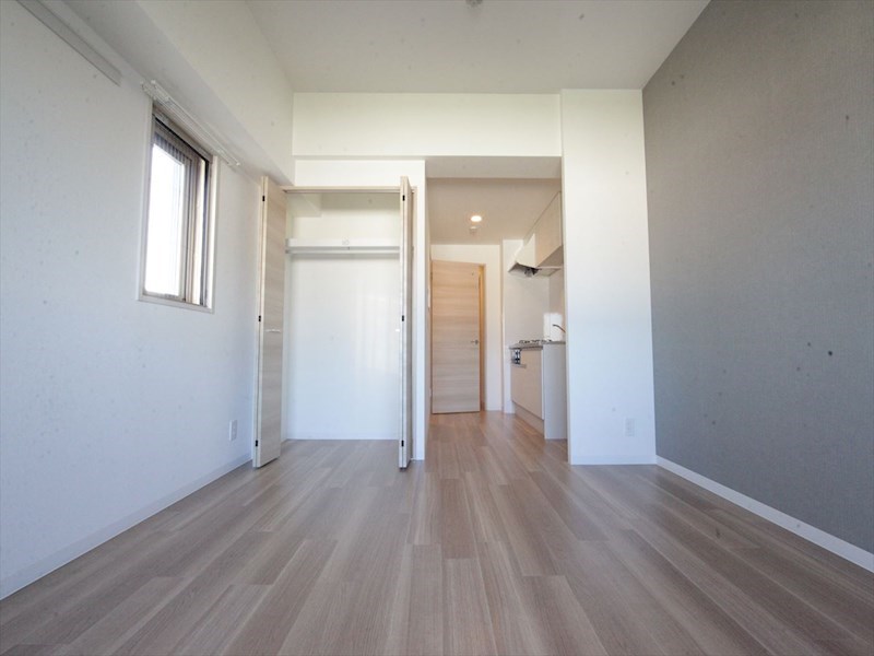 その他部屋・スペース　洋室10帖　クローゼット（収納充実してます）