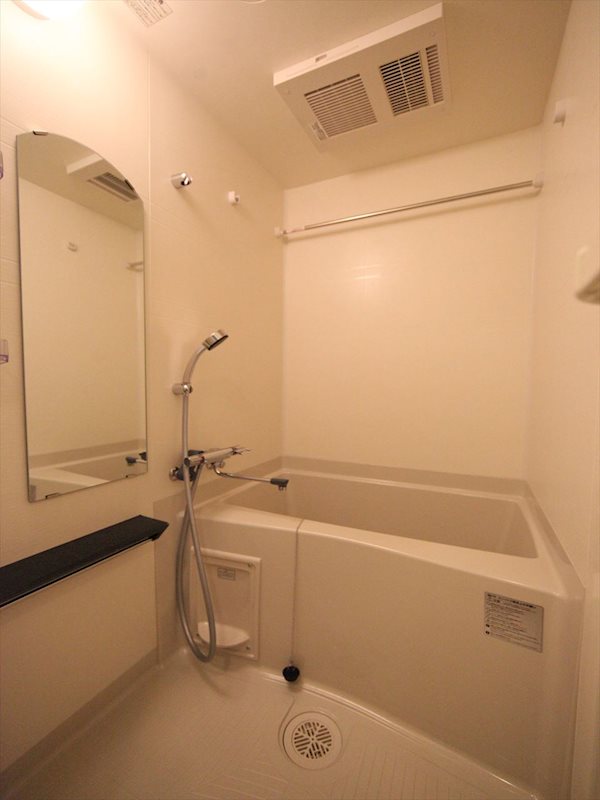 バス・シャワールーム　バスルーム　浴室暖房乾燥機付き