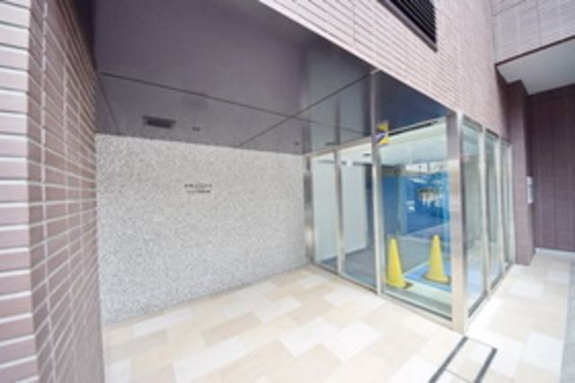 エントランス　★お問い合わせはタウンハウジングまで★