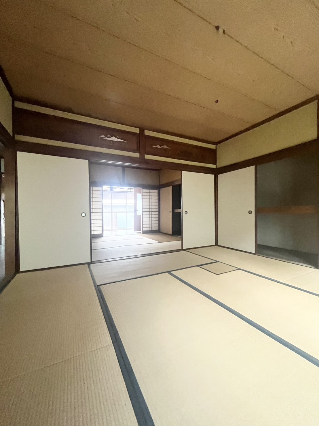 宮丸戸建の居間写真