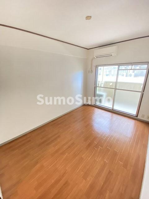 居室・リビング　ゆったりとした居間です