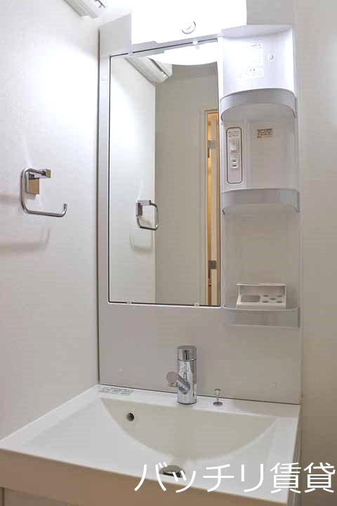 洗面設備　＊画像は別部屋の為イメージ、現状優先致します