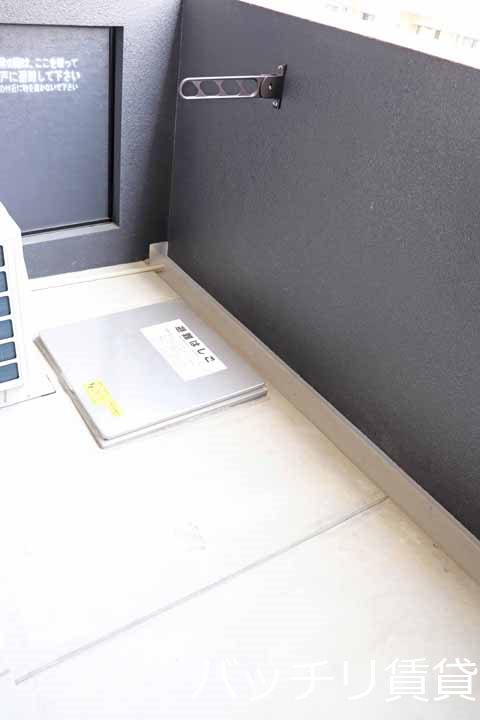 バルコニー　＊画像は別部屋の為イメージ、現状優先致します