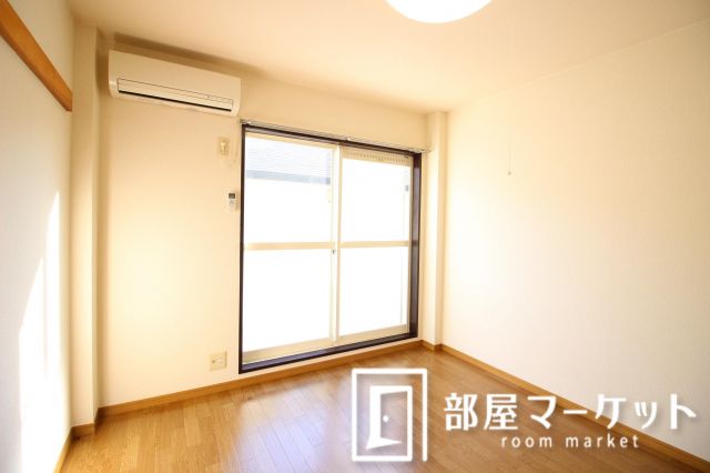 居室・リビング　同型タイプ