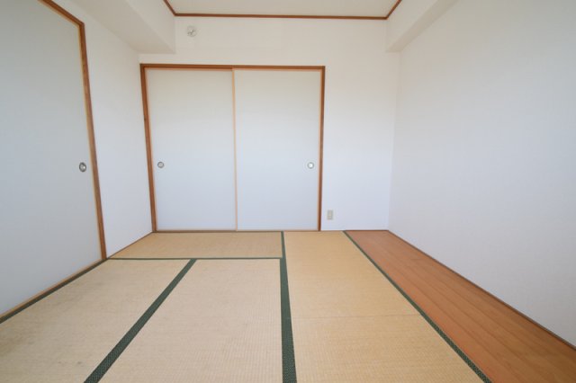 居室・リビング　６帖の和室。