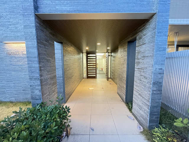 エントランス　エントランス