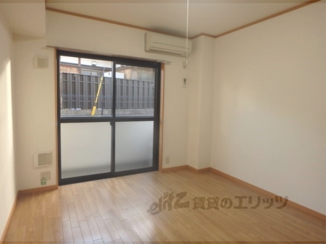 居室・リビング　居室