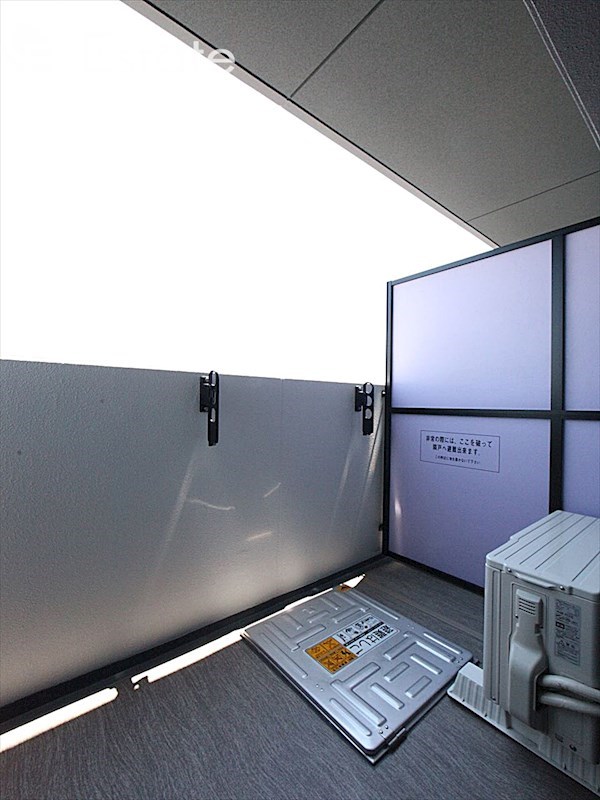 バルコニー　バルコニー