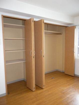 収納　クローゼット