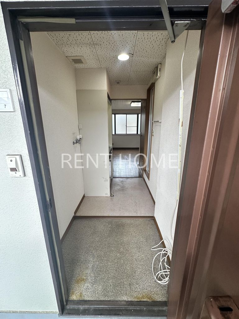 玄関　玄関です。