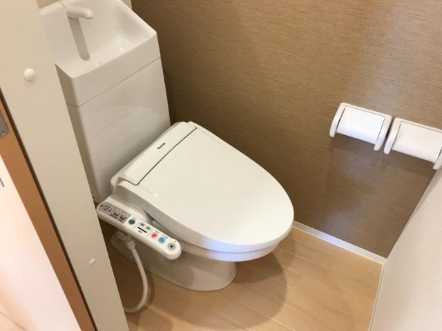 トイレ　トイレ