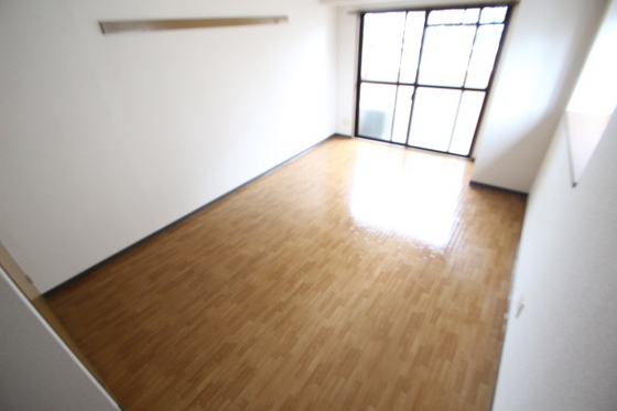 居室・リビング　※別部屋の写真です