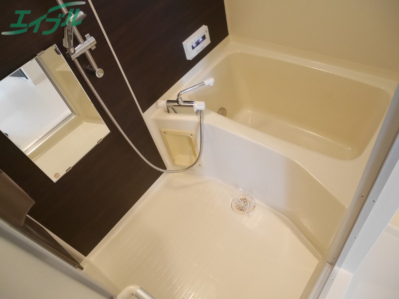 バス・シャワールーム　同型参考写真