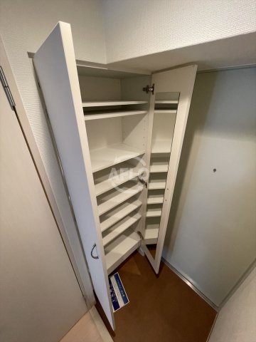 収納　T’ｓSQUARE大阪城　シューズボックス