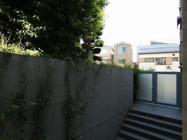 バルコニー　バルコニー