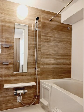 バス・シャワールーム