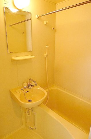 バス・シャワールーム　浴室