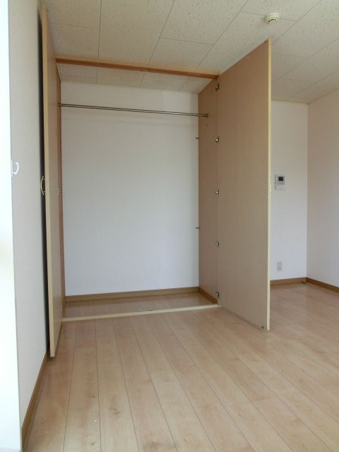 その他設備　クローゼット収納